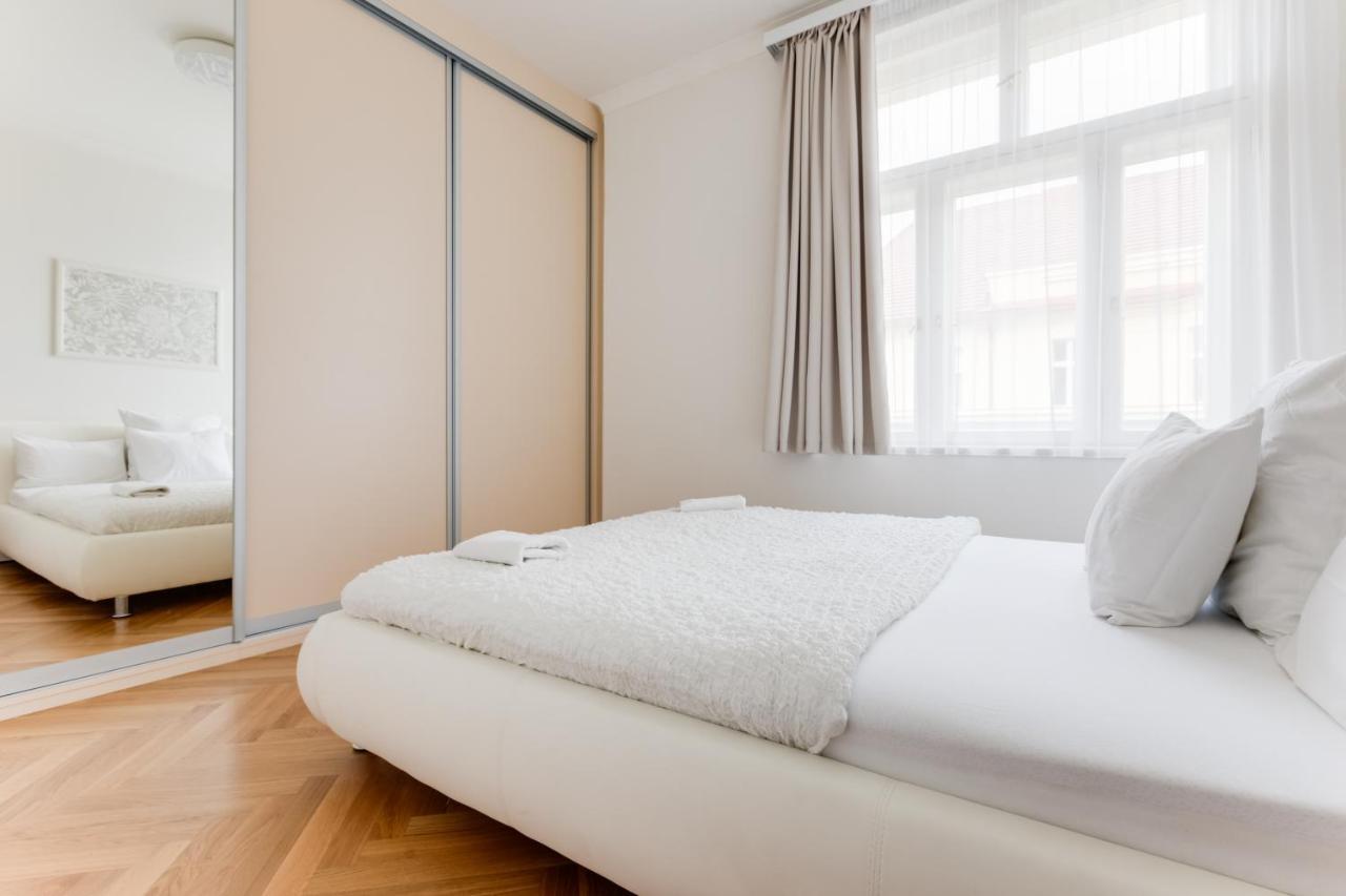Friendly Apartments In Prága Kültér fotó