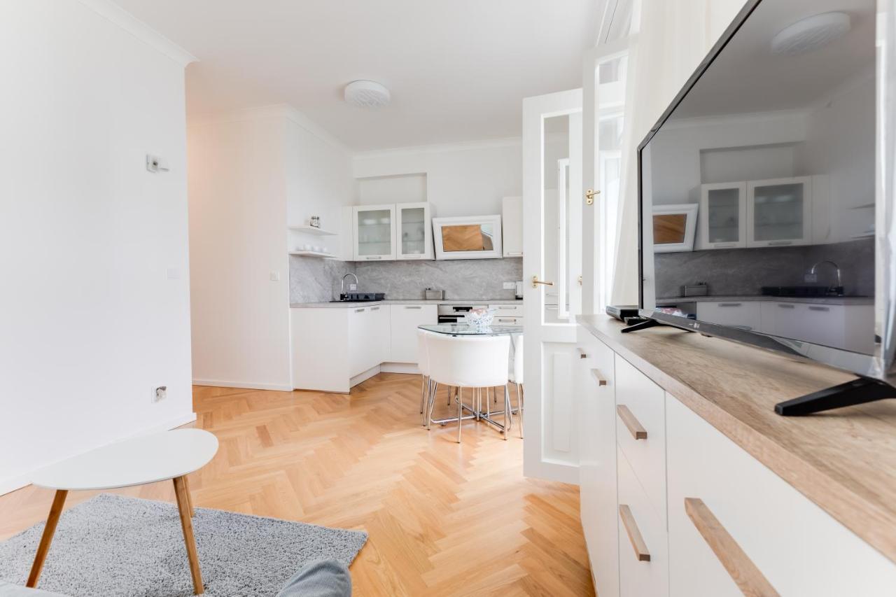 Friendly Apartments In Prága Kültér fotó