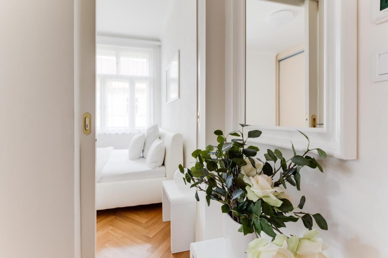 Friendly Apartments In Prága Kültér fotó